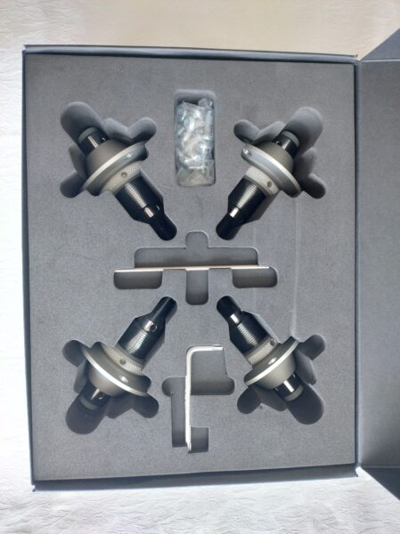 B&W 800 series Spike Kit Original